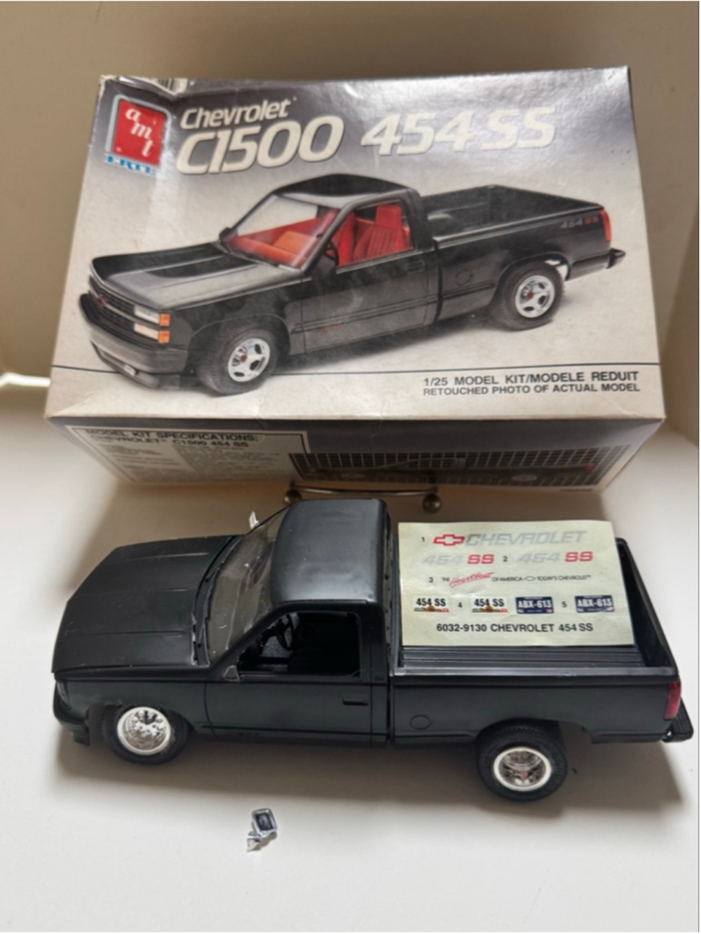 AMT Chevrolet C1500 454 SS 1/25 Model Kit, Built / Rebuilder #6032